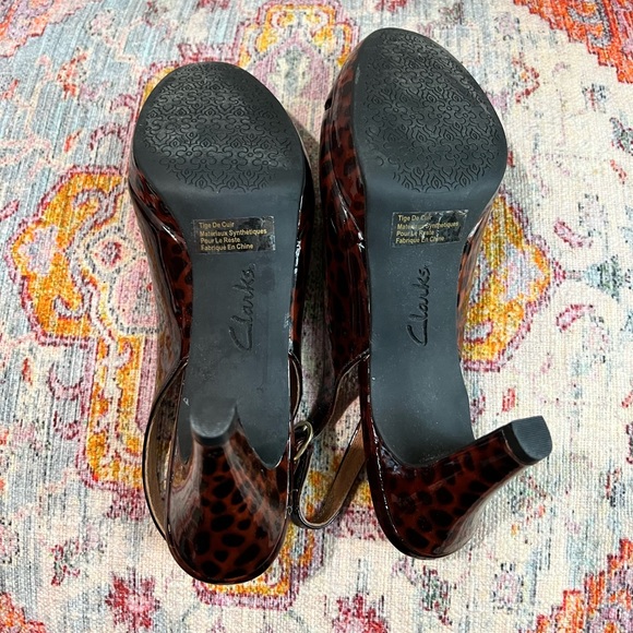 Clarks Wesswx Bria Leopard Peep Toe Slingback Pumps sz 9.5 - Picture 5 of 6